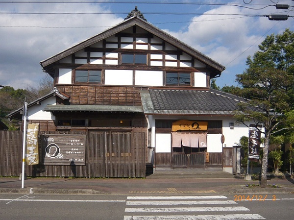 土地柄・店舗・旨さの三拍子
